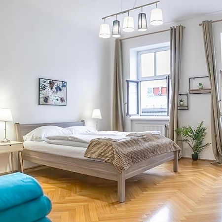 Comfortable 2Br Apt.-Near Wiener Stadthalle エクステリア 写真