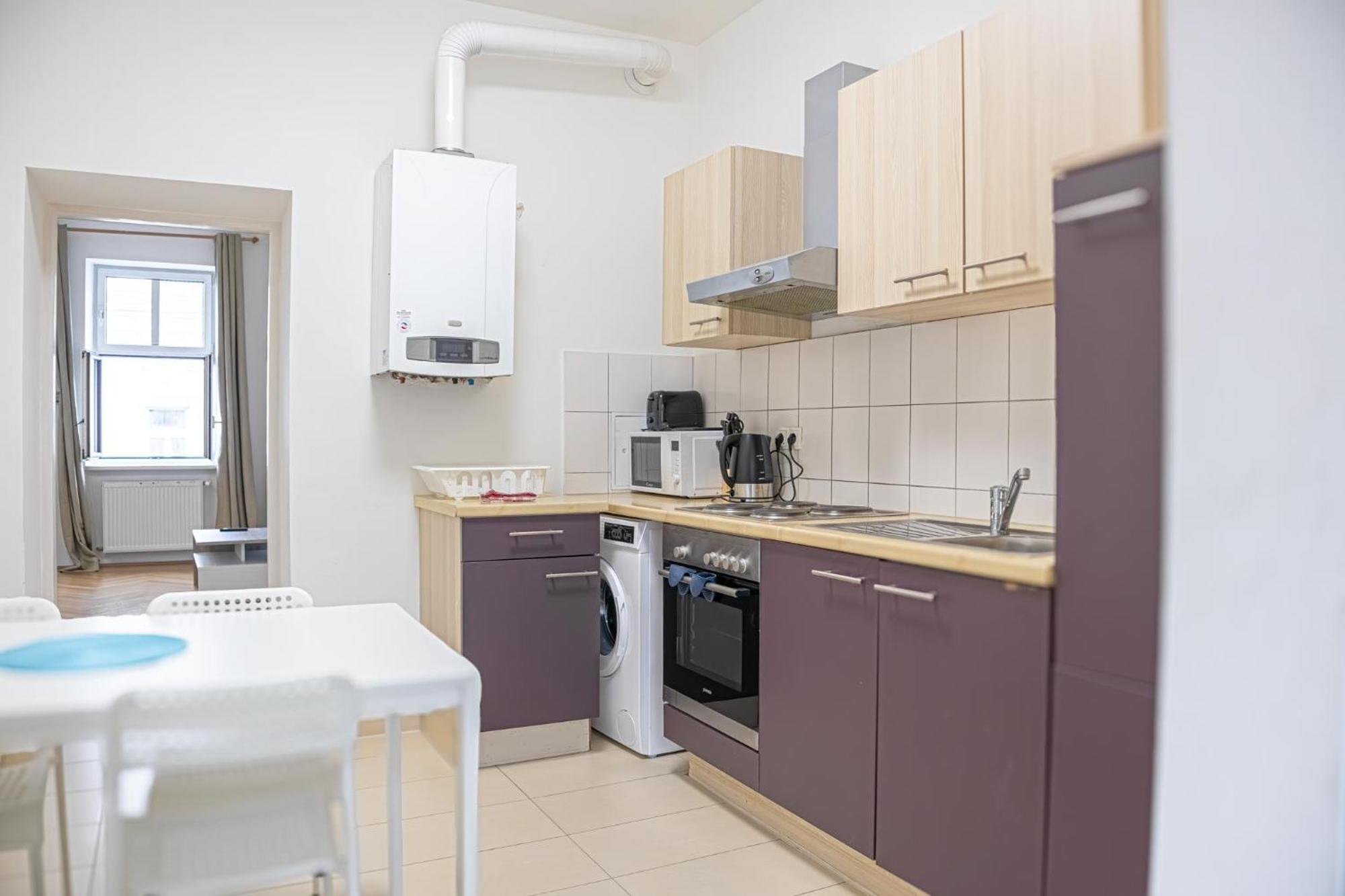 Comfortable 2Br Apt.-Near Wiener Stadthalle エクステリア 写真