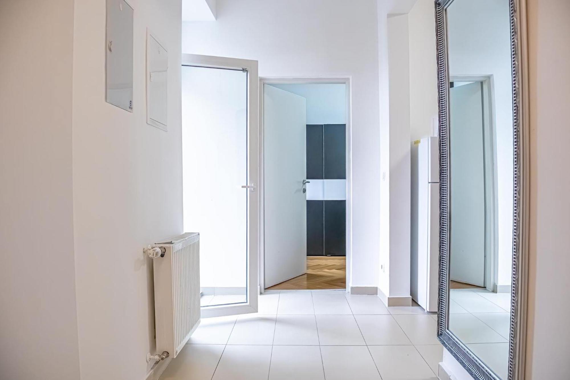 Comfortable 2Br Apt.-Near Wiener Stadthalle エクステリア 写真