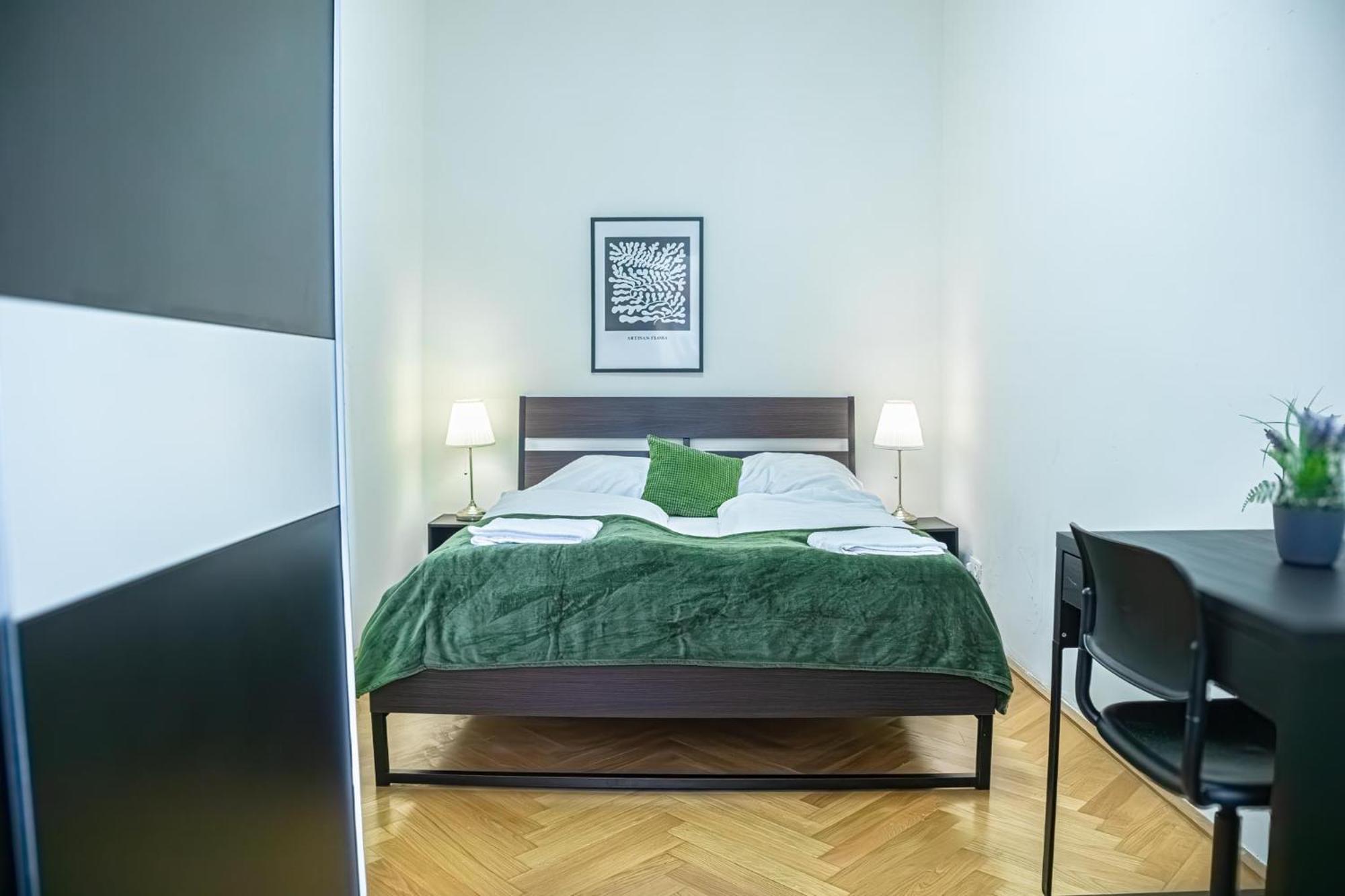 Comfortable 2Br Apt.-Near Wiener Stadthalle エクステリア 写真